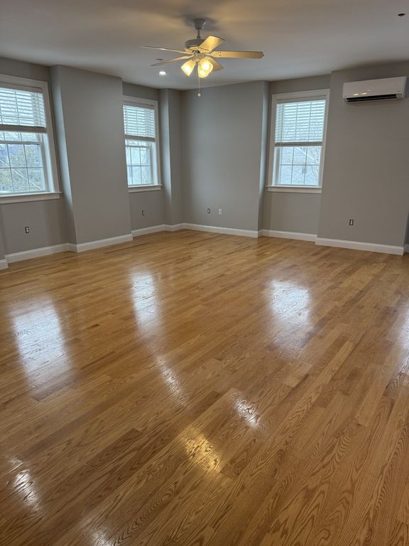 2 French Ave 205, Braintree, MA 02184