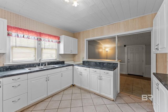 301 W Orange Avenue, Foley, AL 36535