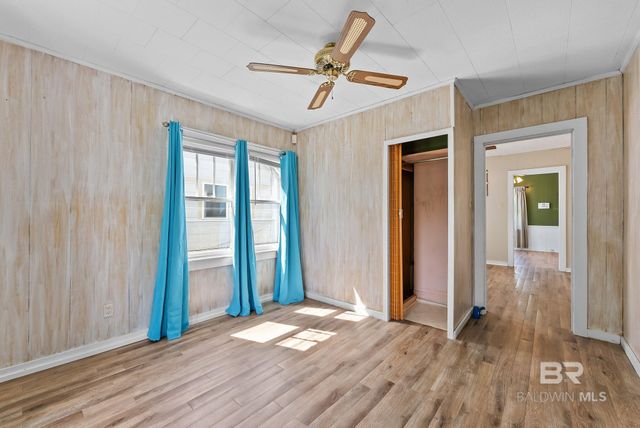 301 W Orange Avenue, Foley, AL 36535