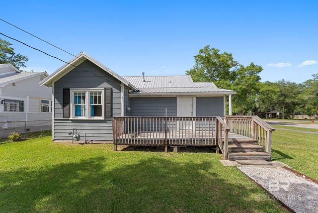 301 W Orange Avenue, Foley, AL 36535