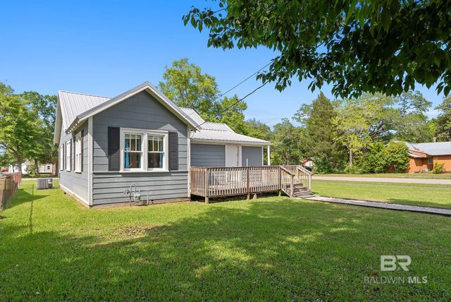 301 W Orange Avenue, Foley, AL 36535