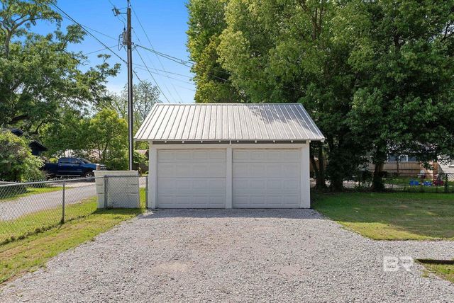 301 W Orange Avenue, Foley, AL 36535