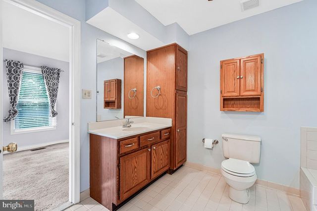 44052 ABERDEEN TER, Ashburn, VA 20147