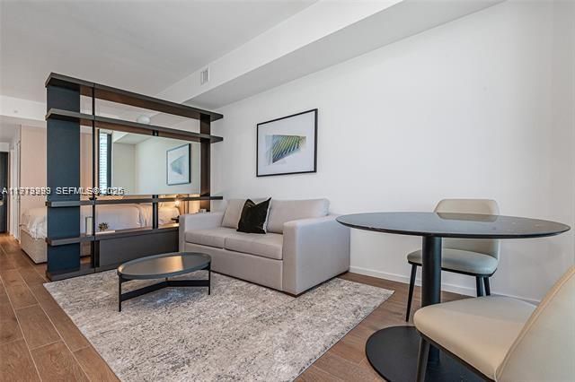 398 NE 5th St 2802, Miami, FL 33132