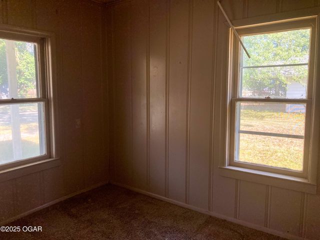 1025 S Connor Avenue, Joplin, MO 64801