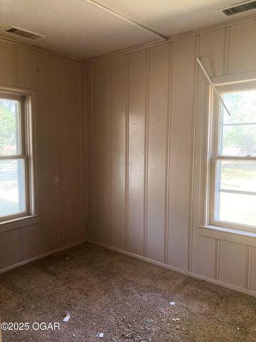 1025 S Connor Avenue, Joplin, MO 64801