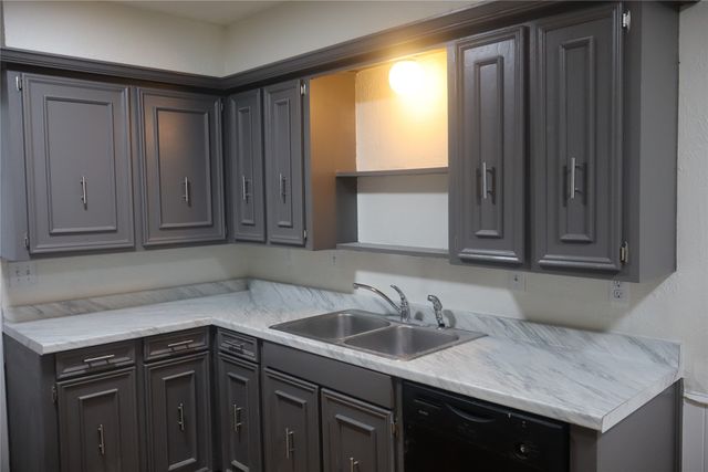 808 Woodway Lane, Richardson, TX 75081