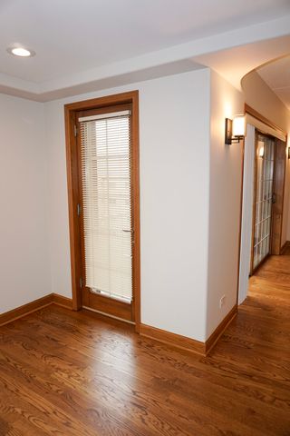 4811 N OLCOTT Avenue 516, Harwood Heights, IL 60706