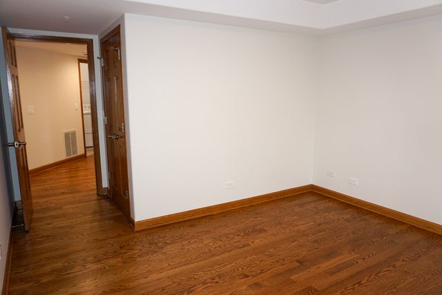 4811 N OLCOTT Avenue 516, Harwood Heights, IL 60706