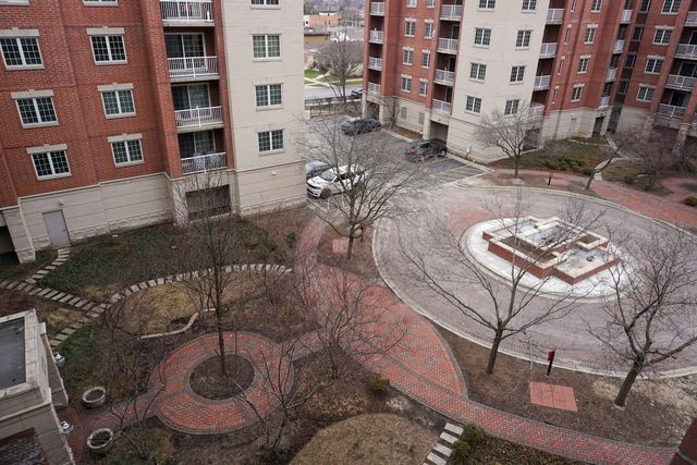 4811 N OLCOTT Avenue 516, Harwood Heights, IL 60706