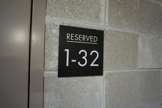 4811 N OLCOTT Avenue 516, Harwood Heights, IL 60706