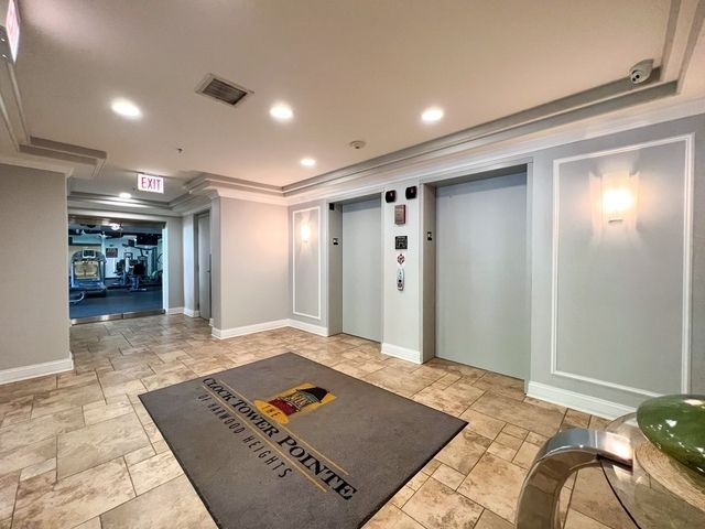 4811 N OLCOTT Avenue 516, Harwood Heights, IL 60706