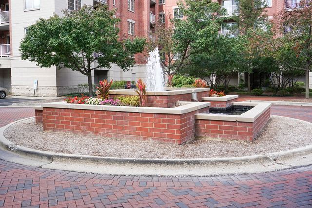 4811 N OLCOTT Avenue 516, Harwood Heights, IL 60706