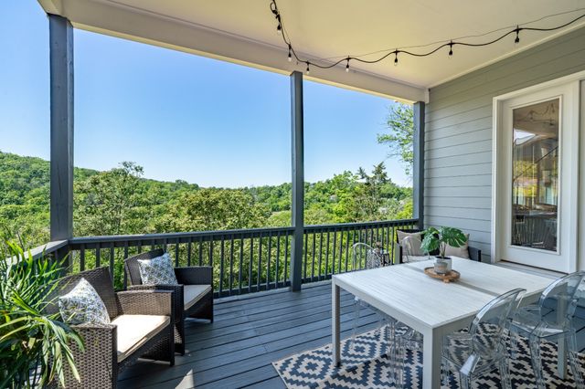 1813 Sprucewood Ln, Nashville, TN 37211