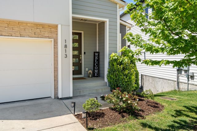 1813 Sprucewood Ln, Nashville, TN 37211
