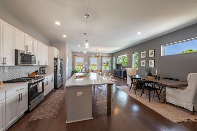 1813 Sprucewood Ln, Nashville, TN 37211