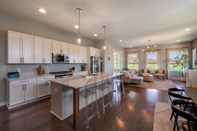 1813 Sprucewood Ln, Nashville, TN 37211