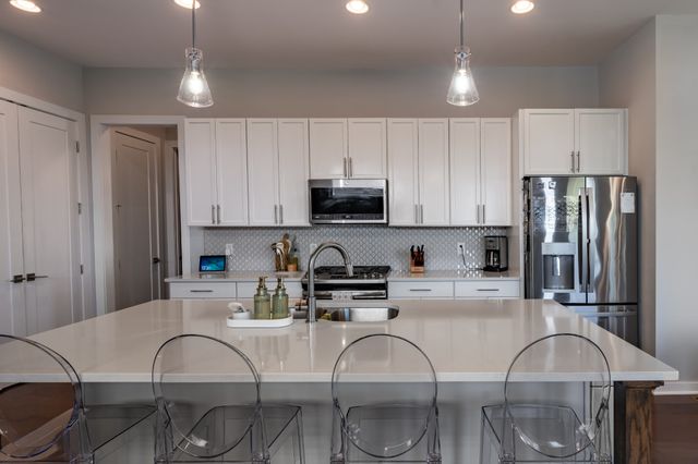 1813 Sprucewood Ln, Nashville, TN 37211