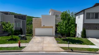 1813 Sprucewood Ln, Nashville, TN 37211