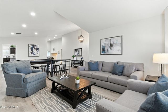 5851 E BECK Lane, Scottsdale, AZ 85254