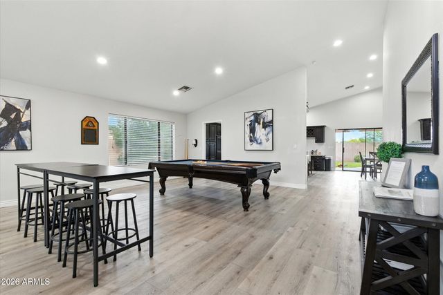 5851 E BECK Lane, Scottsdale, AZ 85254