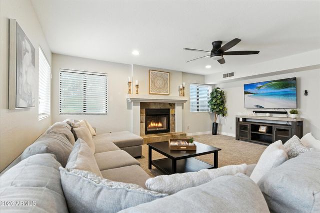 5851 E BECK Lane, Scottsdale, AZ 85254