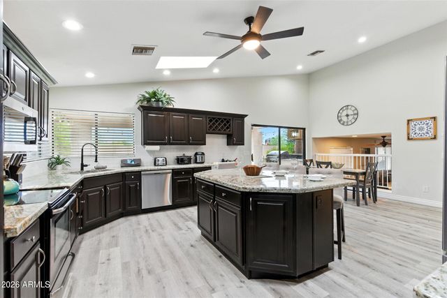 5851 E BECK Lane, Scottsdale, AZ 85254