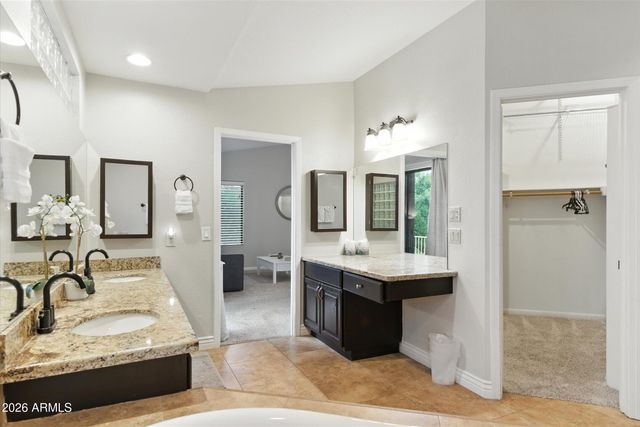 5851 E BECK Lane, Scottsdale, AZ 85254