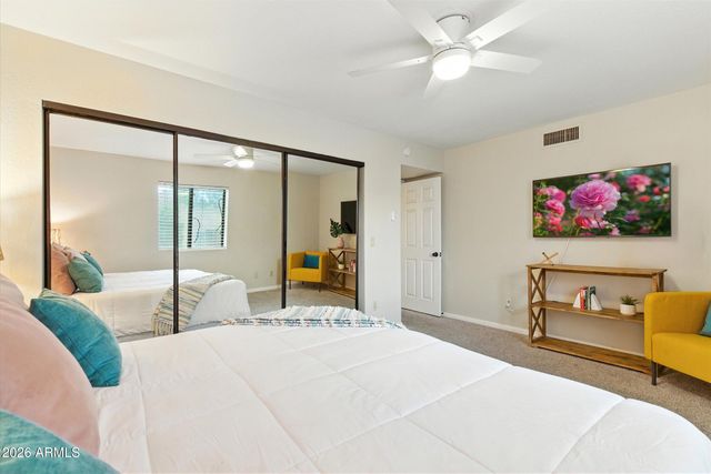 5851 E BECK Lane, Scottsdale, AZ 85254