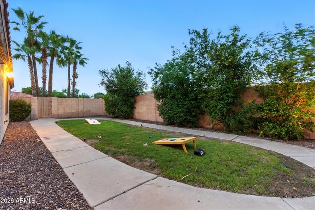 5851 E BECK Lane, Scottsdale, AZ 85254