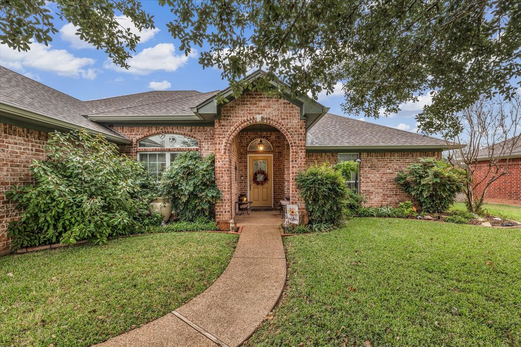 10517 Rayburn Way, Waco, TX 76708
