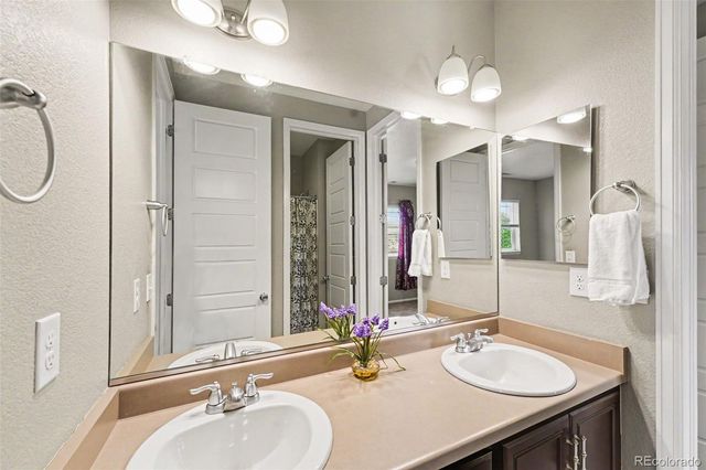 22463 E Union Place, Aurora, CO 80015