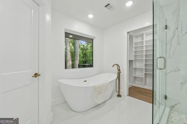 1542 Lavista Road NE, Atlanta, GA 30329