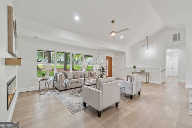 1542 Lavista Road NE, Atlanta, GA 30329