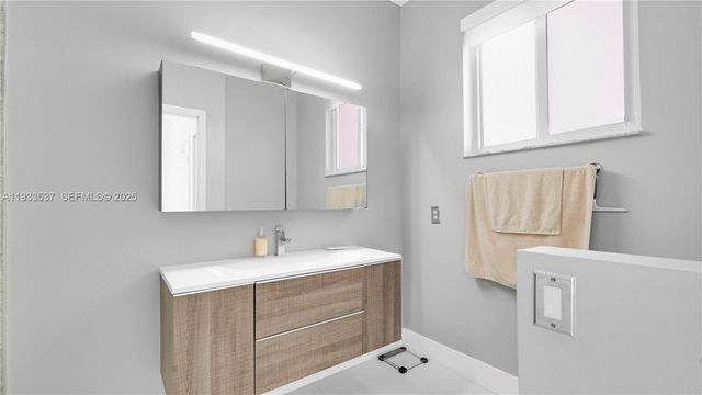 5460 SW 129th Ave, Miramar, FL 33027