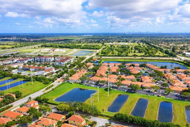 5460 SW 129th Ave, Miramar, FL 33027