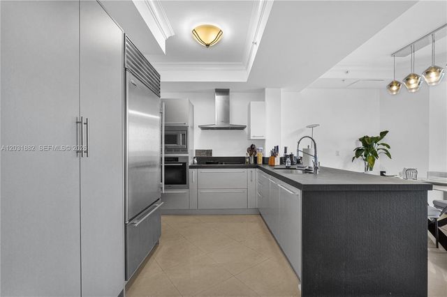 18201 Collins Ave 2008A, Sunny Isles Beach, FL 33160