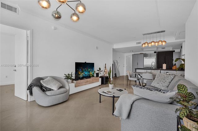 18201 Collins Ave 2008A, Sunny Isles Beach, FL 33160