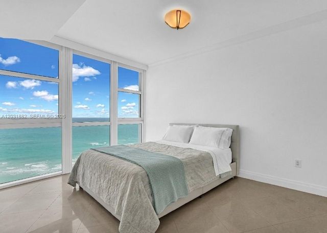 18201 Collins Ave 2008A, Sunny Isles Beach, FL 33160