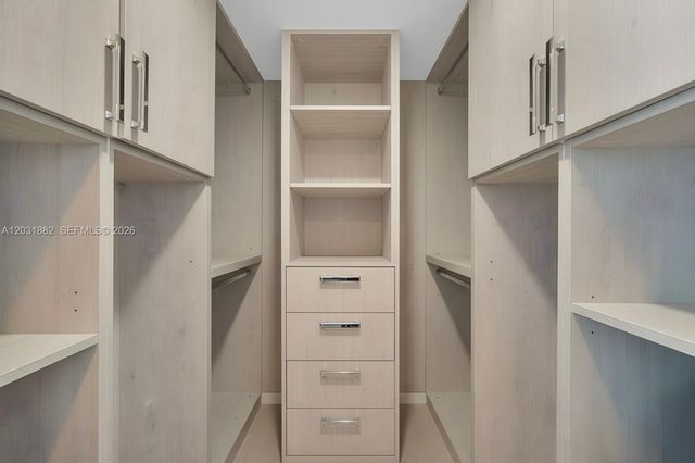 18201 Collins Ave 2008A, Sunny Isles Beach, FL 33160
