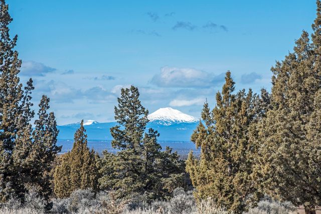 1532 SW Myrtlewood Lane, Prineville, OR 97754