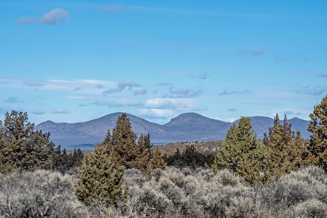 1532 SW Myrtlewood Lane, Prineville, OR 97754