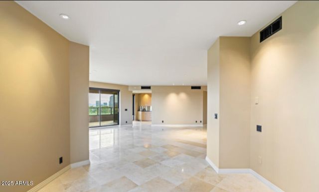 1040 E OSBORN Road 501, Phoenix, AZ 85014