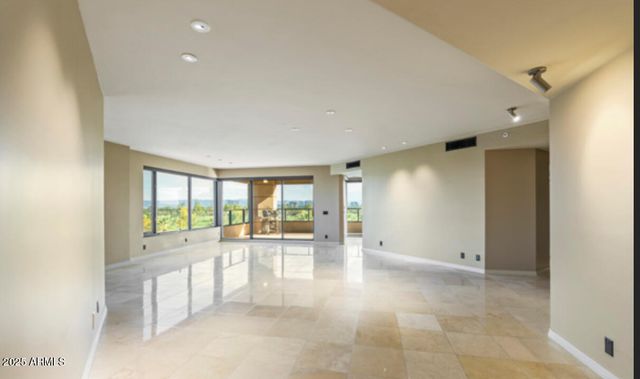 1040 E OSBORN Road 501, Phoenix, AZ 85014