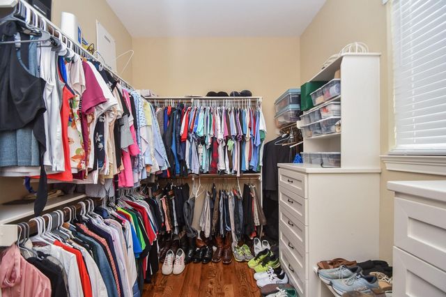 1126 W 16th Street B, Houston, TX 77008