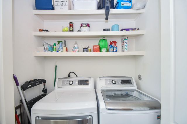 1126 W 16th Street B, Houston, TX 77008
