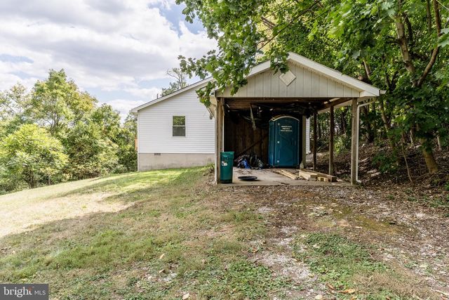 62 STEHLEY LN, Falling Waters, WV 25419