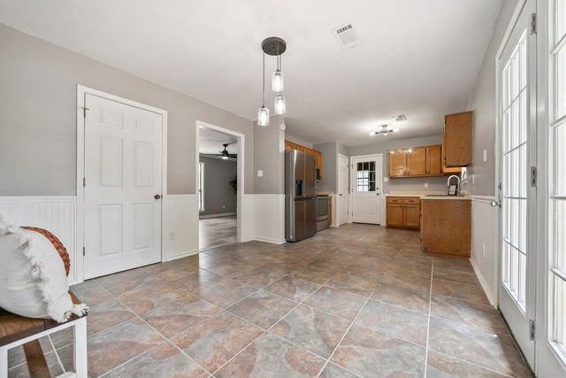 1039 TRAVIS DR, Brighton, TN 38011
