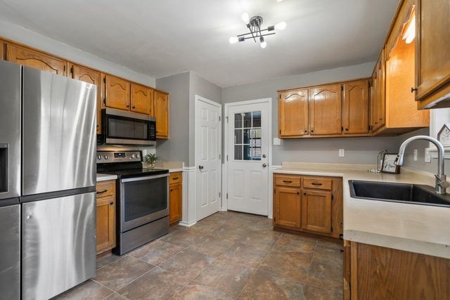 1039 TRAVIS DR, Brighton, TN 38011