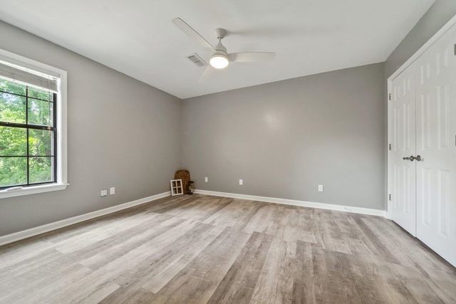 1039 TRAVIS DR, Brighton, TN 38011